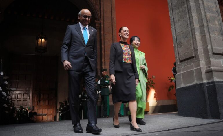  La presidenta Claudia Sheinbaum Pardo recibió en Palacio Nacional a su homólogo de Singapur, Tharman Shanmugaratnam